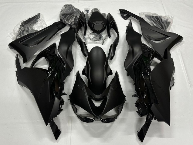 2023-2026 Kawasaki ZX6R Motorcycle Fairings - Matte Black Canada