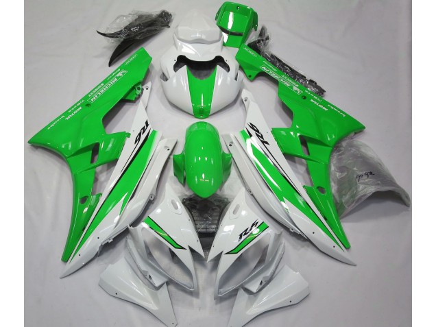 2006-2007 Gloss White and Green R6 Fairings 2006-2007 Gloss White and Green R6 Fairings