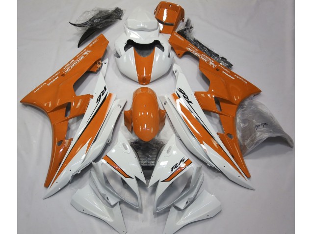 2006-2007 Gloss White and Orange R6 Fairings 2006-2007 Gloss White and Orange R6 Fairings